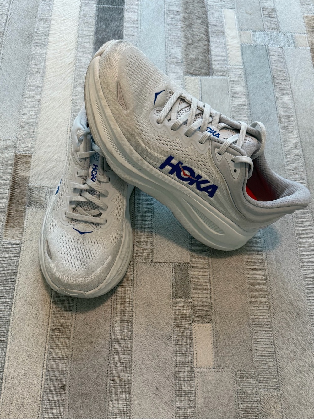 Hoka Bondi 9 Sneakers 💨 - Picture 2 of 6